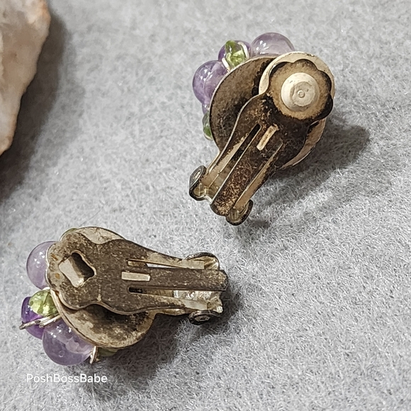 Vintage Glass Bead Cluster Earrings | Clip-On Floral Design - Picture 7 of 9